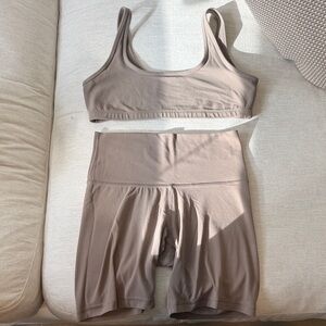 Aritzia Butter Workout set